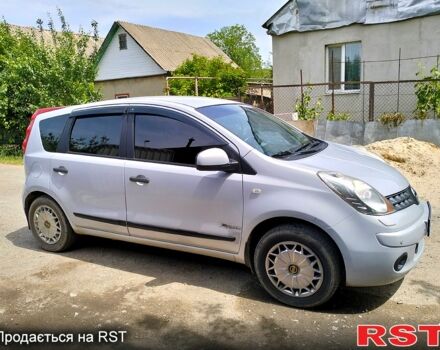 Сірий Ніссан Ноут, об'ємом двигуна 1.4 л та пробігом 168 тис. км за 5400 $, фото 1 на Automoto.ua