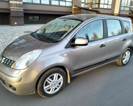 Серый Ниссан Ноут, объемом двигателя 1.6 л и пробегом 205 тыс. км за 6499 $, фото 1 на Automoto.ua