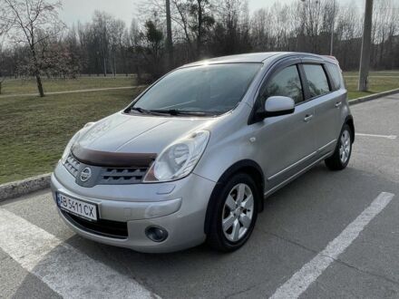 Сірий Ніссан Ноут, об'ємом двигуна 1.6 л та пробігом 209 тис. км за 5200 $, фото 1 на Automoto.ua