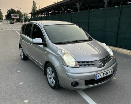Сірий Ніссан Ноут, об'ємом двигуна 1.6 л та пробігом 181 тис. км за 5900 $, фото 1 на Automoto.ua