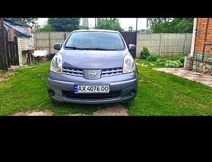 Серый Ниссан Ноут, объемом двигателя 1.4 л и пробегом 215 тыс. км за 5600 $, фото 1 на Automoto.ua
