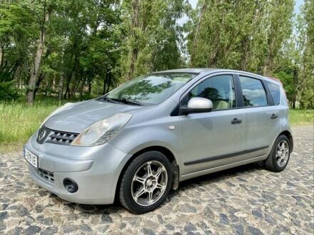 Ніссан Ноут 2008 у Ахтырке на Automoto.ua Сірий Ніссан Ноут, об'ємом двигуна 1.4 л та пробігом 195 тис. км за 4450 $, фото 1 на Automoto.ua