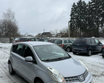 Сірий Ніссан Ноут, об'ємом двигуна 1.4 л та пробігом 188 тис. км за 5000 $, фото 1 на Automoto.ua