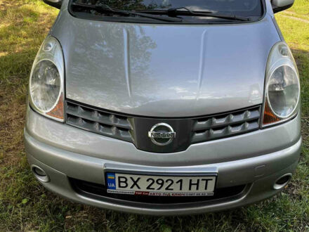 Сірий Ніссан Ноут, об'ємом двигуна 1.6 л та пробігом 275 тис. км за 5500 $, фото 1 на Automoto.ua