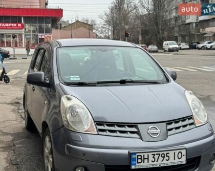 Серый Ниссан Ноут, объемом двигателя 1.6 л и пробегом 180 тыс. км за 5800 $, фото 1 на Automoto.ua