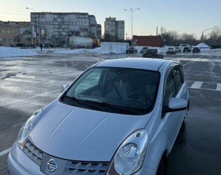 Серый Ниссан Ноут, объемом двигателя 1.6 л и пробегом 199 тыс. км за 5600 $, фото 1 на Automoto.ua
