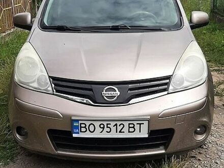 Сірий Ніссан Ноут, об'ємом двигуна 1.39 л та пробігом 240 тис. км за 5000 $, фото 1 на Automoto.ua