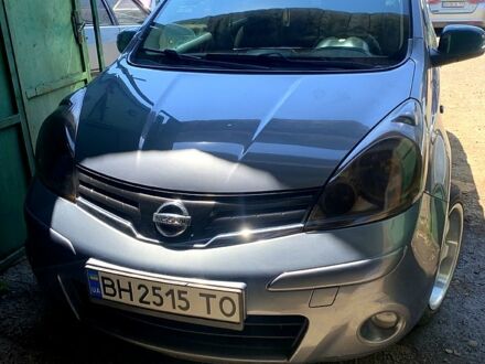 Сірий Ніссан Ноут, об'ємом двигуна 1.6 л та пробігом 0 тис. км за 7000 $, фото 1 на Automoto.ua