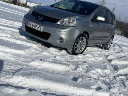 Сірий Ніссан Ноут, об'ємом двигуна 1.4 л та пробігом 200 тис. км за 6000 $, фото 1 на Automoto.ua
