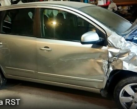 Сірий Ніссан Ноут, об'ємом двигуна 1.6 л та пробігом 0 тис. км за 3999 $, фото 1 на Automoto.ua