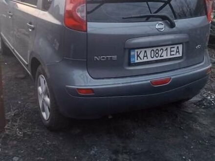Серый Ниссан Ноут, объемом двигателя 1.5 л и пробегом 198 тыс. км за 5600 $, фото 1 на Automoto.ua