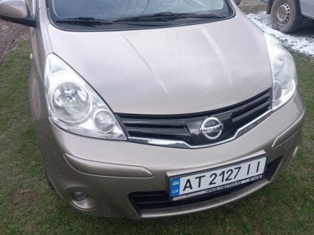 Сірий Ніссан Ноут, об'ємом двигуна 1.4 л та пробігом 250 тис. км за 5800 $, фото 1 на Automoto.ua