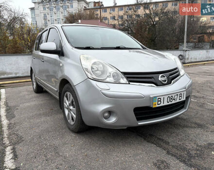 Сірий Ніссан Ноут, об'ємом двигуна 1.6 л та пробігом 166 тис. км за 6450 $, фото 1 на Automoto.ua