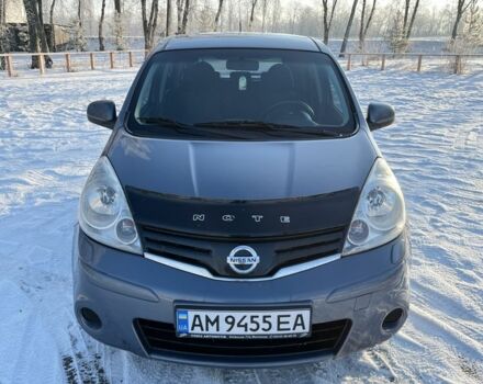 Серый Ниссан Ноут, объемом двигателя 1.6 л и пробегом 195 тыс. км за 5900 $, фото 1 на Automoto.ua