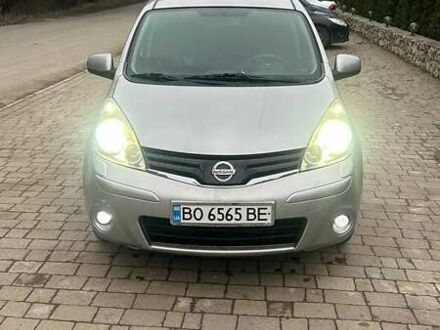 Серый Ниссан Ноут, объемом двигателя 1.39 л и пробегом 153 тыс. км за 5600 $, фото 1 на Automoto.ua