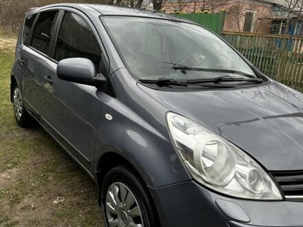 Ніссан Ноут 2011 у Петропавлівська Борщагівка на Automoto.ua Сірий Ніссан Ноут, об'ємом двигуна 1.4 л та пробігом 164 тис. км за 8300 $, фото 1 на Automoto.ua