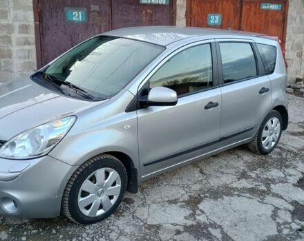 Серый Ниссан Ноут, объемом двигателя 1.39 л и пробегом 140 тыс. км за 5500 $, фото 1 на Automoto.ua