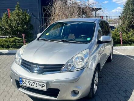 Ниссан Ноут 2011 в Львове на Automoto.ua Серый Ниссан Ноут, объемом двигателя 1.5 л и пробегом 169 тыс. км за 6800 $, фото 1 на Automoto.ua