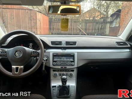 Серый Ниссан Ноут, объемом двигателя 1.5 л и пробегом 291 тыс. км за 6200 $, фото 1 на Automoto.ua