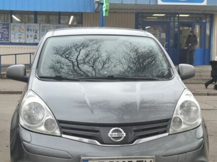 Ниссан Ноут 2011 в Кривом Роге на Automoto.ua Серый Ниссан Ноут, объемом двигателя 1.4 л и пробегом 170 тыс. км за 5700 $, фото 1 на Automoto.ua