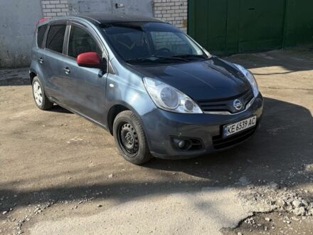 Серый Ниссан Ноут, объемом двигателя 1.5 л и пробегом 184 тыс. км за 5300 $, фото 1 на Automoto.ua