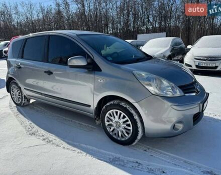 Серый Ниссан Ноут, объемом двигателя 1.4 л и пробегом 208 тыс. км за 5950 $, фото 1 на Automoto.ua