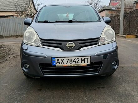 Серый Ниссан Ноут, объемом двигателя 1.4 л и пробегом 230 тыс. км за 5500 $, фото 1 на Automoto.ua
