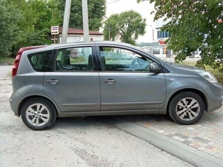 Сірий Ніссан Ноут, об'ємом двигуна 1.4 л та пробігом 35 тис. км за 7900 $, фото 1 на Automoto.ua