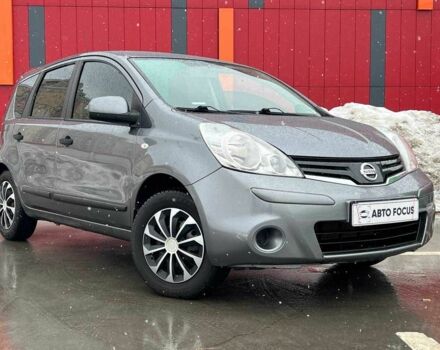 Серый Ниссан Ноут, объемом двигателя 1.4 л и пробегом 204 тыс. км за 5490 $, фото 1 на Automoto.ua
