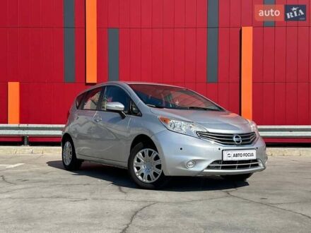 Ниссан Ноут 2015 в Киеве на Automoto.ua Серый Ниссан Ноут, объемом двигателя 1.6 л и пробегом 175 тыс. км за 8290 $, фото 1 на Automoto.ua
