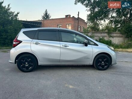 Сірий Ніссан Ноут, об'ємом двигуна 1.2 л та пробігом 71 тис. км за 11900 $, фото 1 на Automoto.ua