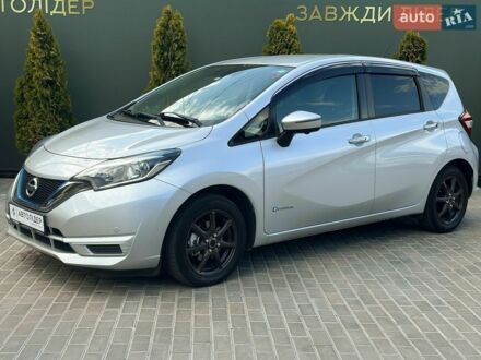 Серый Ниссан Ноут, объемом двигателя 1.2 л и пробегом 88 тыс. км за 10650 $, фото 1 на Automoto.ua