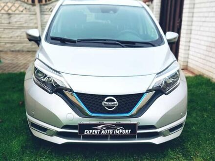 Серый Ниссан Ноут, объемом двигателя 1.2 л и пробегом 36 тыс. км за 12300 $, фото 1 на Automoto.ua