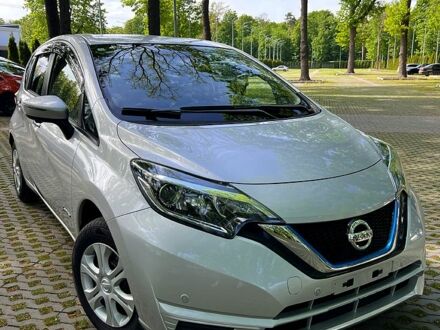 Серый Ниссан Ноут, объемом двигателя 1.2 л и пробегом 66 тыс. км за 11900 $, фото 1 на Automoto.ua