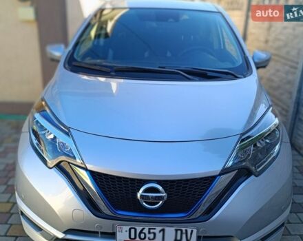 Серый Ниссан Ноут, объемом двигателя 1.2 л и пробегом 46 тыс. км за 12899 $, фото 1 на Automoto.ua