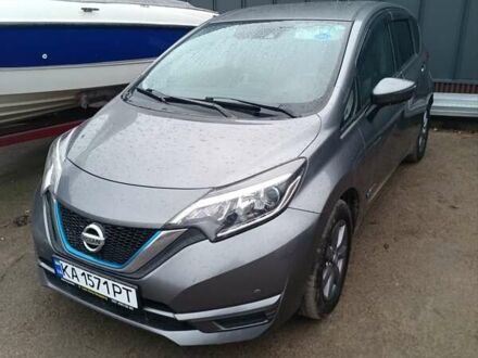 Сірий Ніссан Ноут, об'ємом двигуна 1.2 л та пробігом 49 тис. км за 14000 $, фото 1 на Automoto.ua