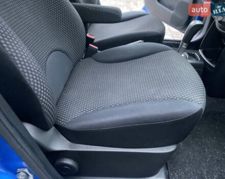 Синий Ниссан Ноут, объемом двигателя 1.6 л и пробегом 150 тыс. км за 6390 $, фото 22 на Automoto.ua