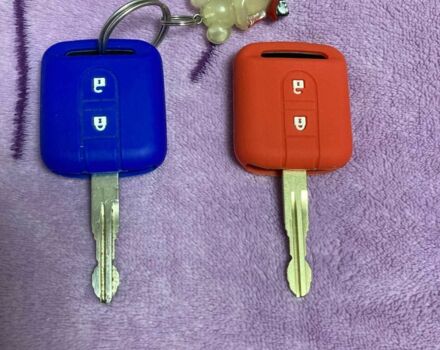 Синий Ниссан Ноут, объемом двигателя 1.4 л и пробегом 183 тыс. км за 5700 $, фото 6 на Automoto.ua