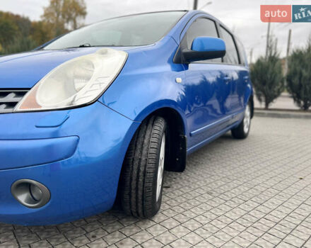 Синий Ниссан Ноут, объемом двигателя 1.6 л и пробегом 200 тыс. км за 6700 $, фото 3 на Automoto.ua