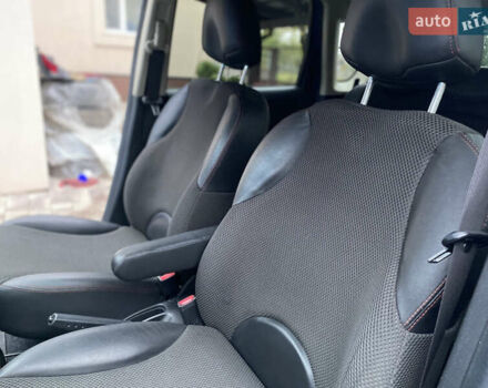 Синий Ниссан Ноут, объемом двигателя 1.6 л и пробегом 170 тыс. км за 5490 $, фото 32 на Automoto.ua