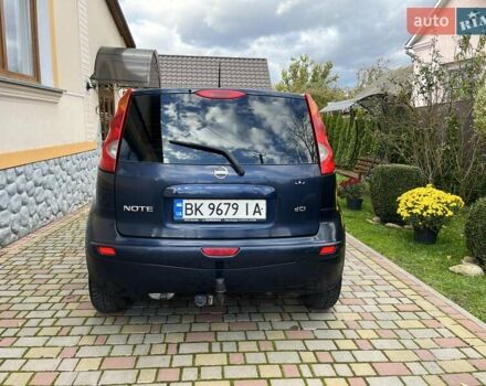 Ниссан Ноут 2008 в Ровно на Automoto.ua Синий Ниссан Ноут, объемом двигателя 1.5 л и пробегом 293 тыс. км за 4900 $, фото 3 на Automoto.ua