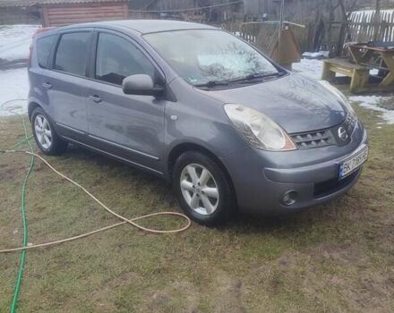 Ниссан Ноут 2009 в Дубровице на Automoto.ua Синий Ниссан Ноут, объемом двигателя 1.46 л и пробегом 250 тыс. км за 6300 $, фото 1 на Automoto.ua