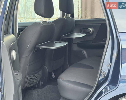 Синий Ниссан Ноут, объемом двигателя 1.6 л и пробегом 200 тыс. км за 8399 $, фото 62 на Automoto.ua