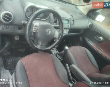 Ниссан Ноут 2009 в Дубровице на Automoto.ua Синий Ниссан Ноут, объемом двигателя 1.46 л и пробегом 250 тыс. км за 6300 $, фото 4 на Automoto.ua