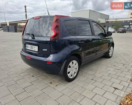 Синий Ниссан Ноут, объемом двигателя 1.46 л и пробегом 235 тыс. км за 6500 $, фото 4 на Automoto.ua
