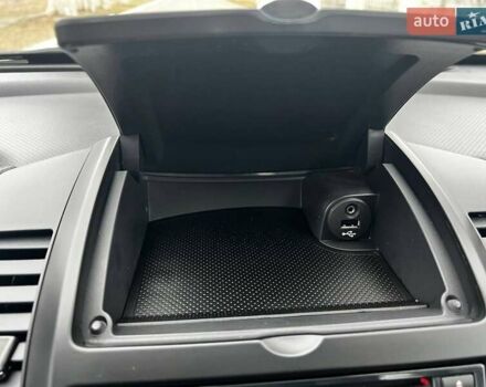 Синій Ніссан Ноут, об'ємом двигуна 1.6 л та пробігом 168 тис. км за 6900 $, фото 70 на Automoto.ua