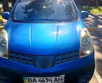Синий Ниссан Ноут, объемом двигателя 1.6 л и пробегом 212 тыс. км за 2300 $, фото 1 на Automoto.ua