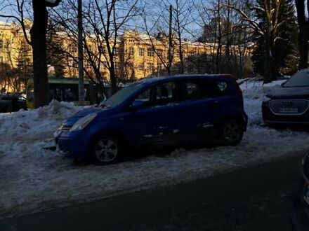 Синий Ниссан Ноут, объемом двигателя 1.4 л и пробегом 190 тыс. км за 3600 $, фото 1 на Automoto.ua