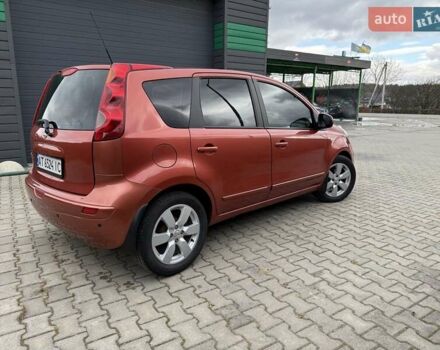 Оранжевый Ниссан Ноут, объемом двигателя 1.6 л и пробегом 130 тыс. км за 7000 $, фото 4 на Automoto.ua