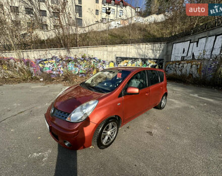 Помаранчевий Ніссан Ноут, об'ємом двигуна 1.6 л та пробігом 211 тис. км за 6600 $, фото 13 на Automoto.ua